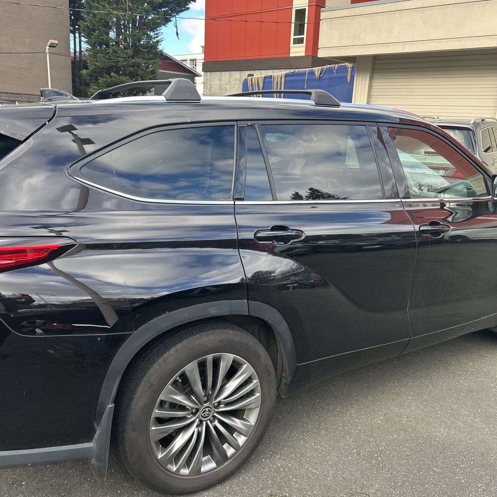 2021 Toyota Highlander Hybrid - Image 65