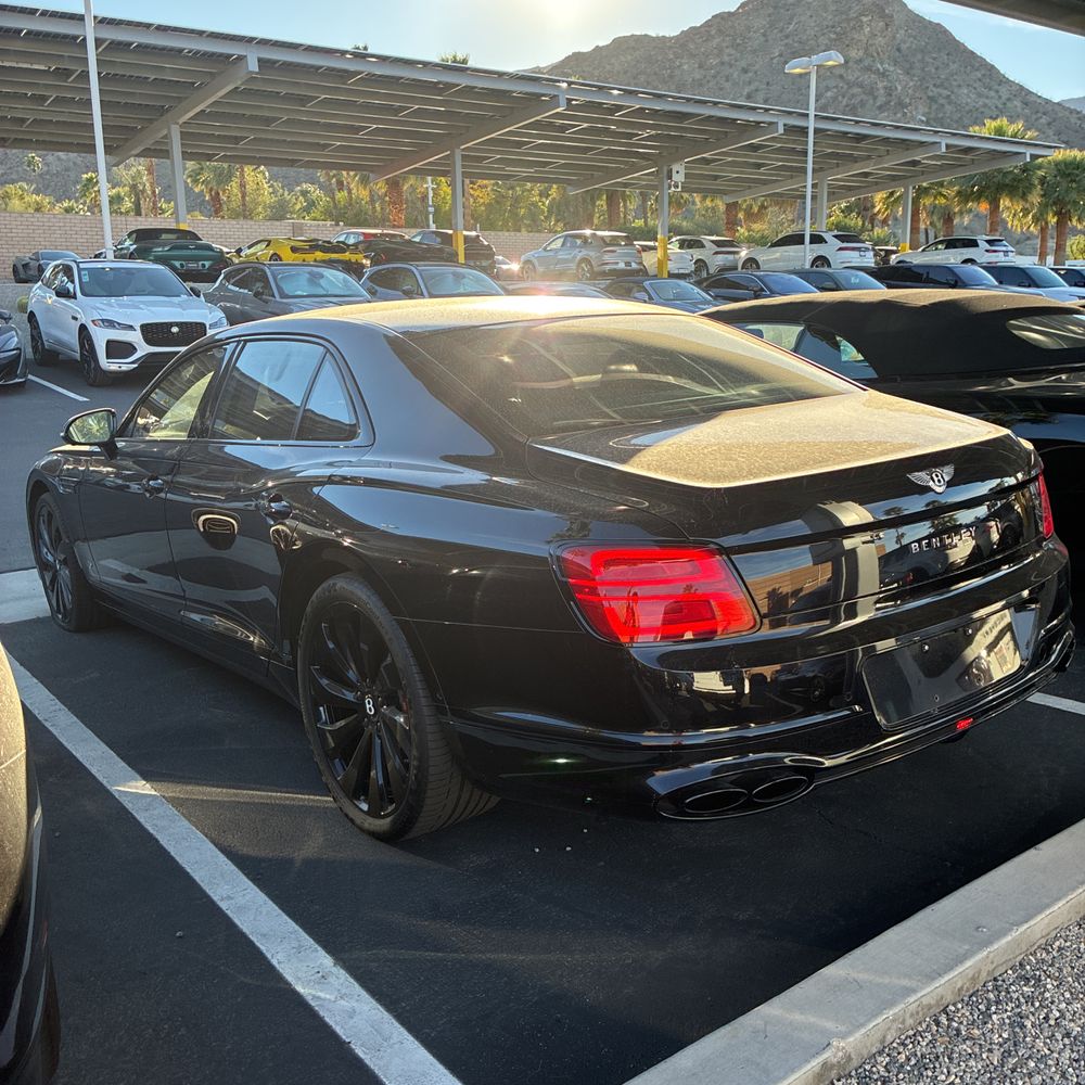 2022 Bentley Flying Spur - Image 20