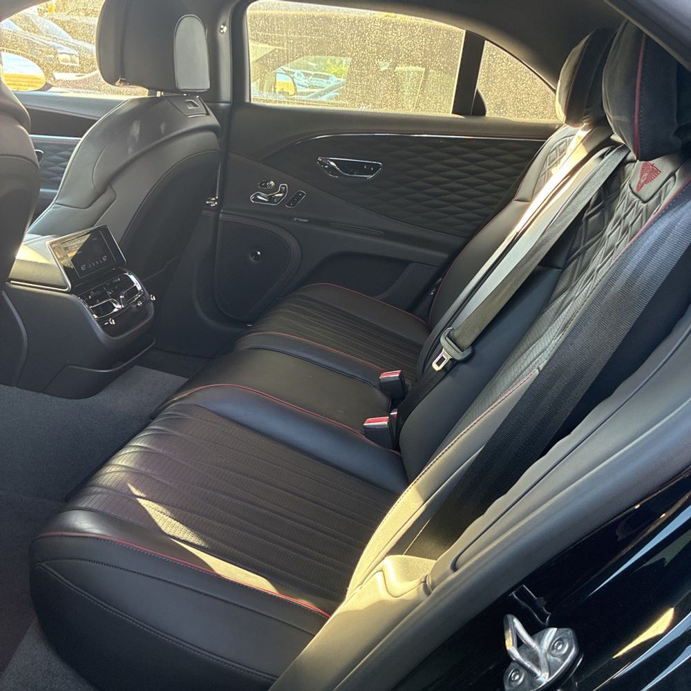 2022 Bentley Flying Spur - Image 32