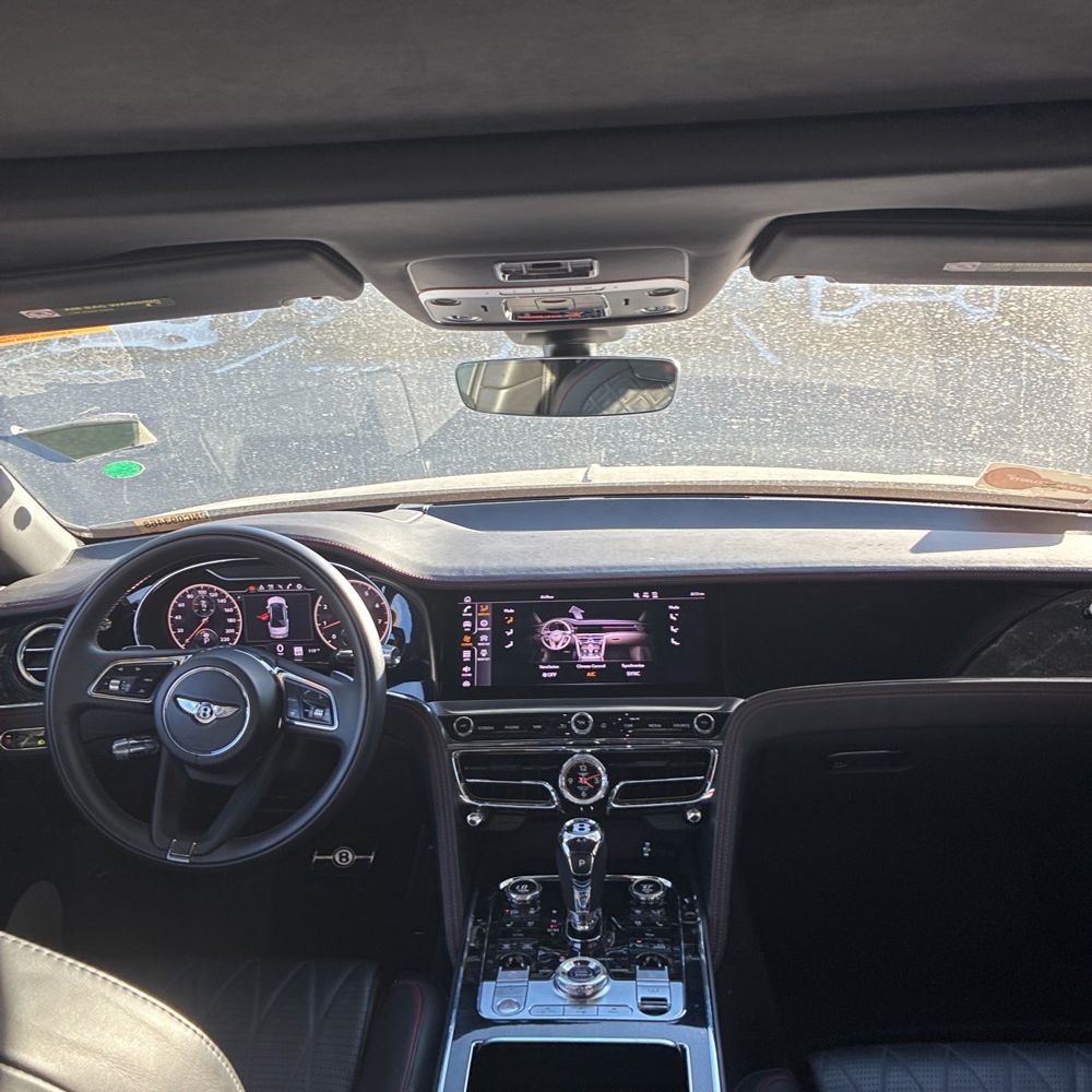 2022 Bentley Flying Spur - Image 33