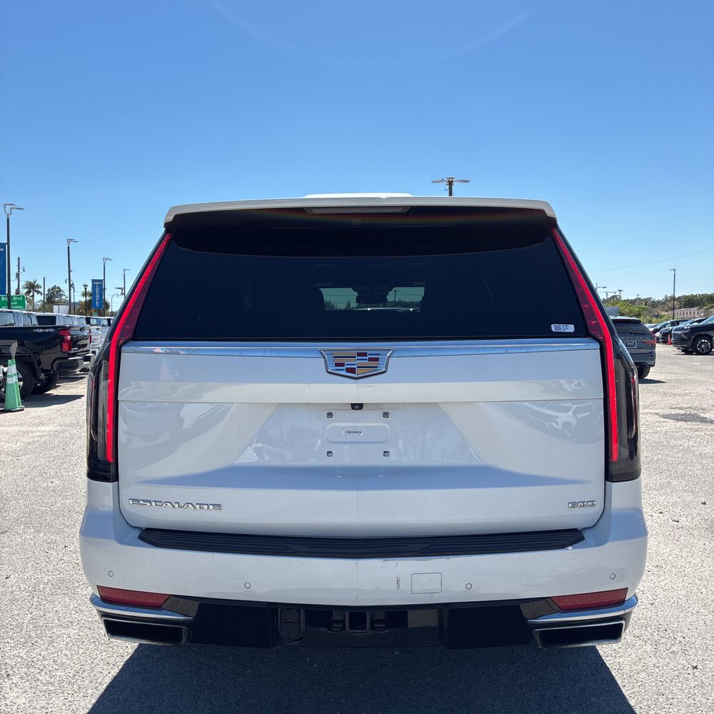 2022 Cadillac Escalade ESV - Image 14