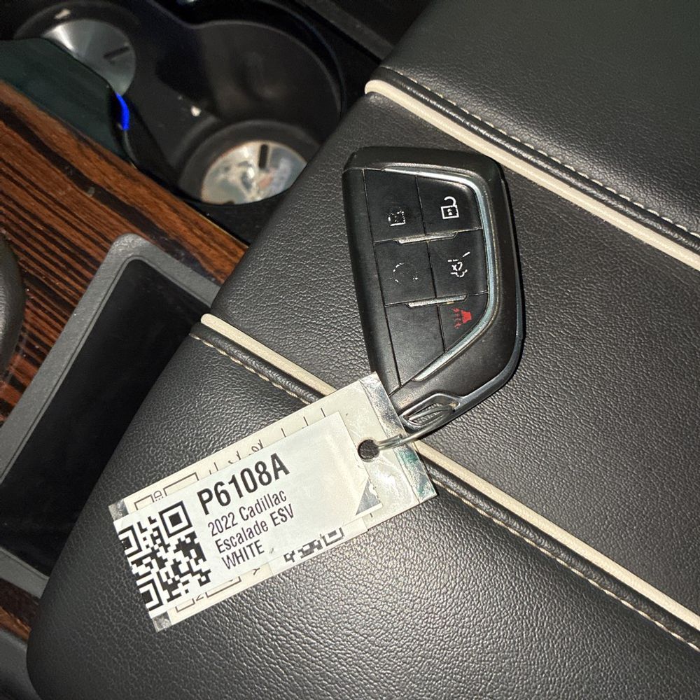 2022 Cadillac Escalade ESV - Image 15