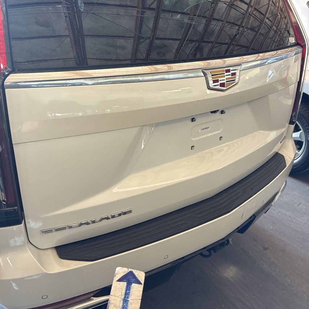 2022 Cadillac Escalade ESV - Image 46