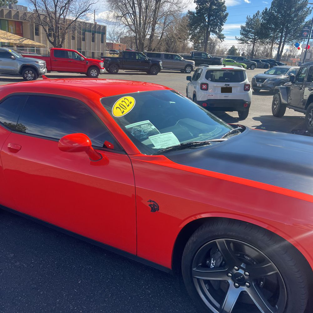 2022 Dodge Challenger - Image 18