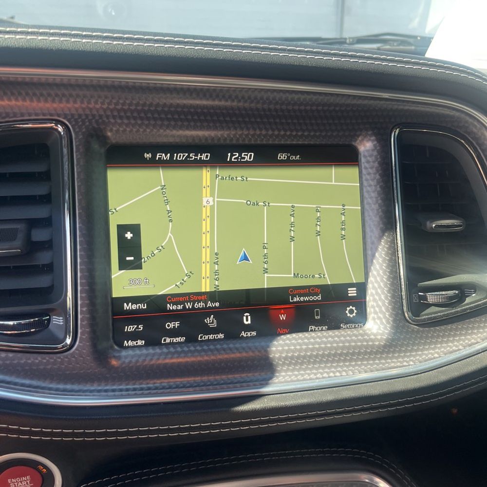 2022 Dodge Challenger - Image 30
