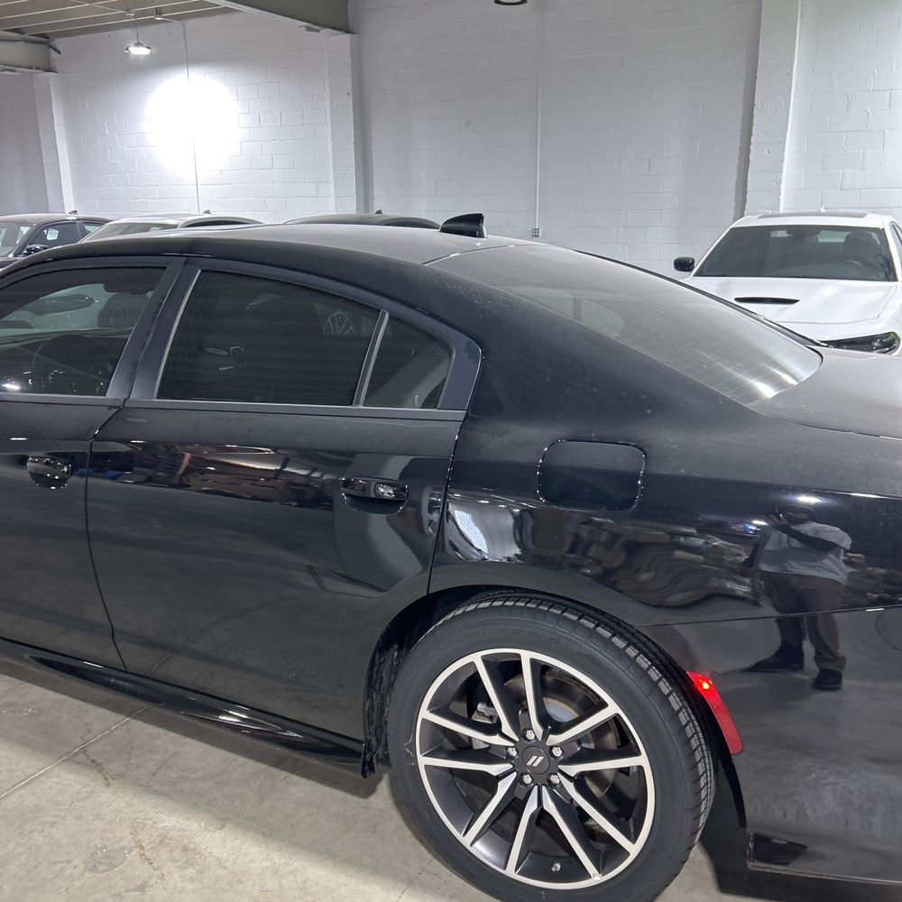 2023 Dodge Charger R/T - Image 9