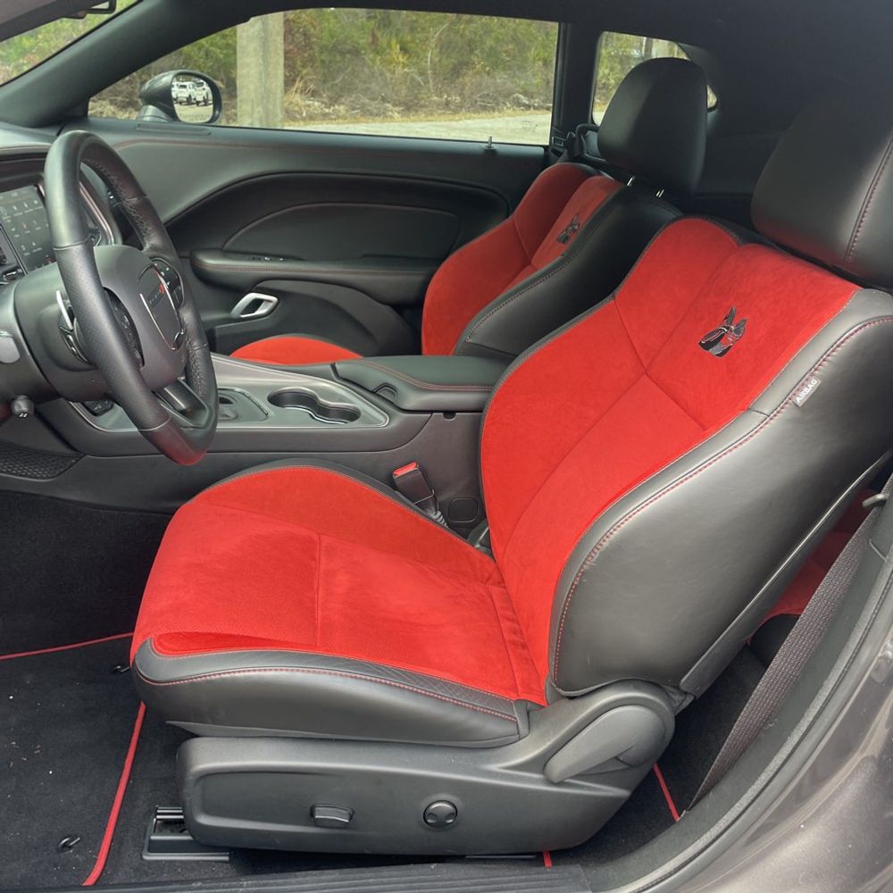 2023 Dodge Challenger - Image 27