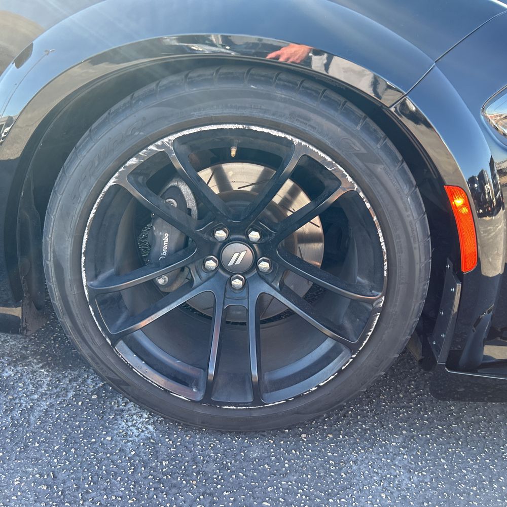 2020 Dodge Charger - Image 12