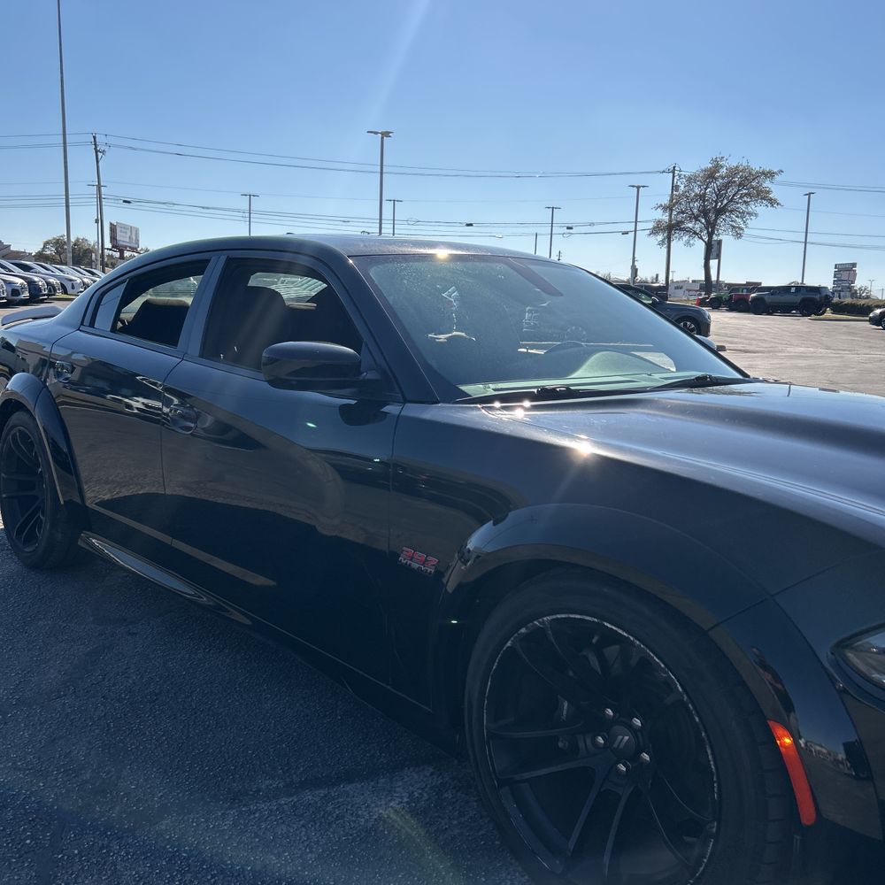 2020 Dodge Charger - Image 20