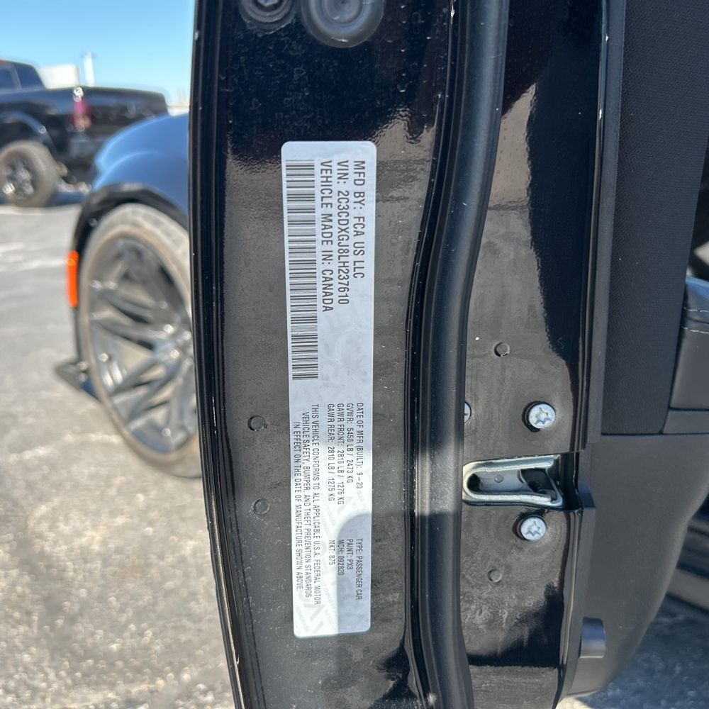 2020 Dodge Charger - Image 25