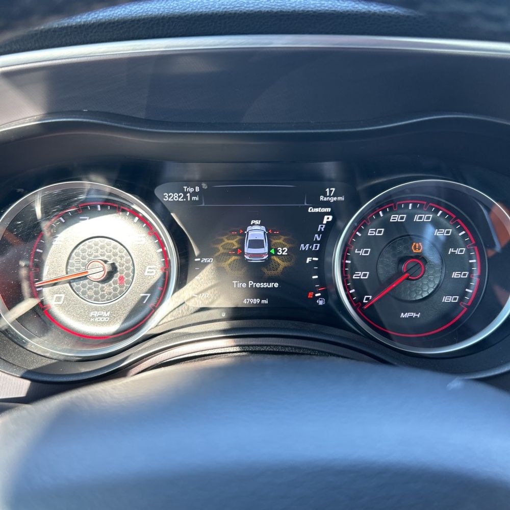 2020 Dodge Charger - Image 33