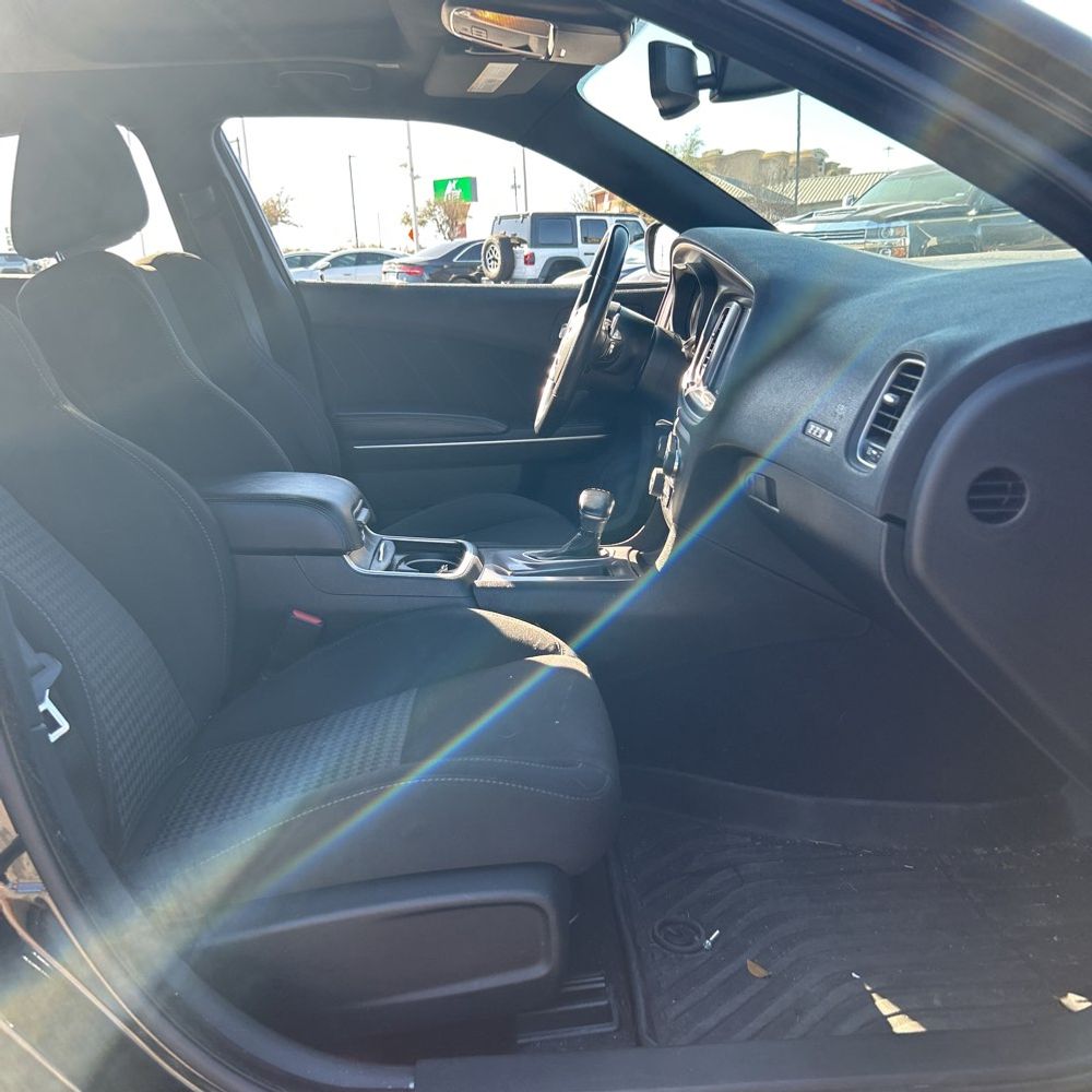 2020 Dodge Charger - Image 39
