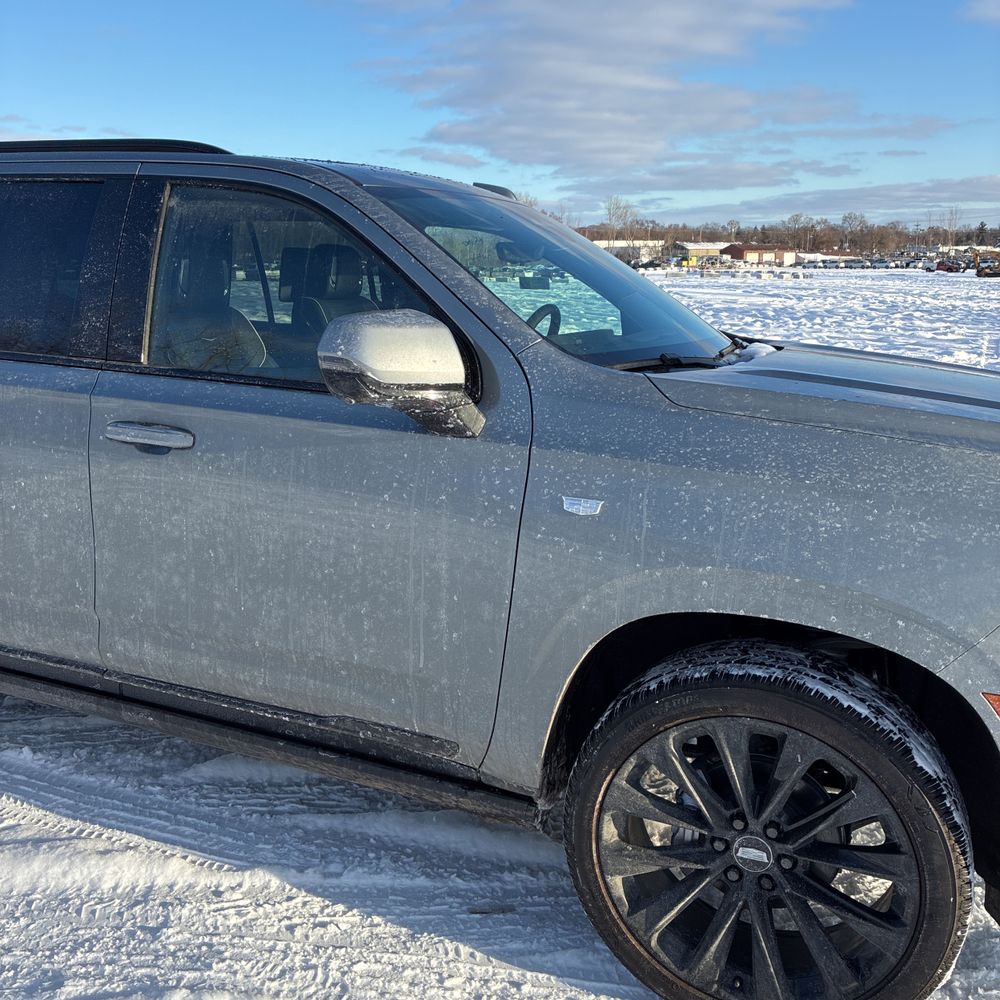 2026 Cadillac Escalade - Image 14