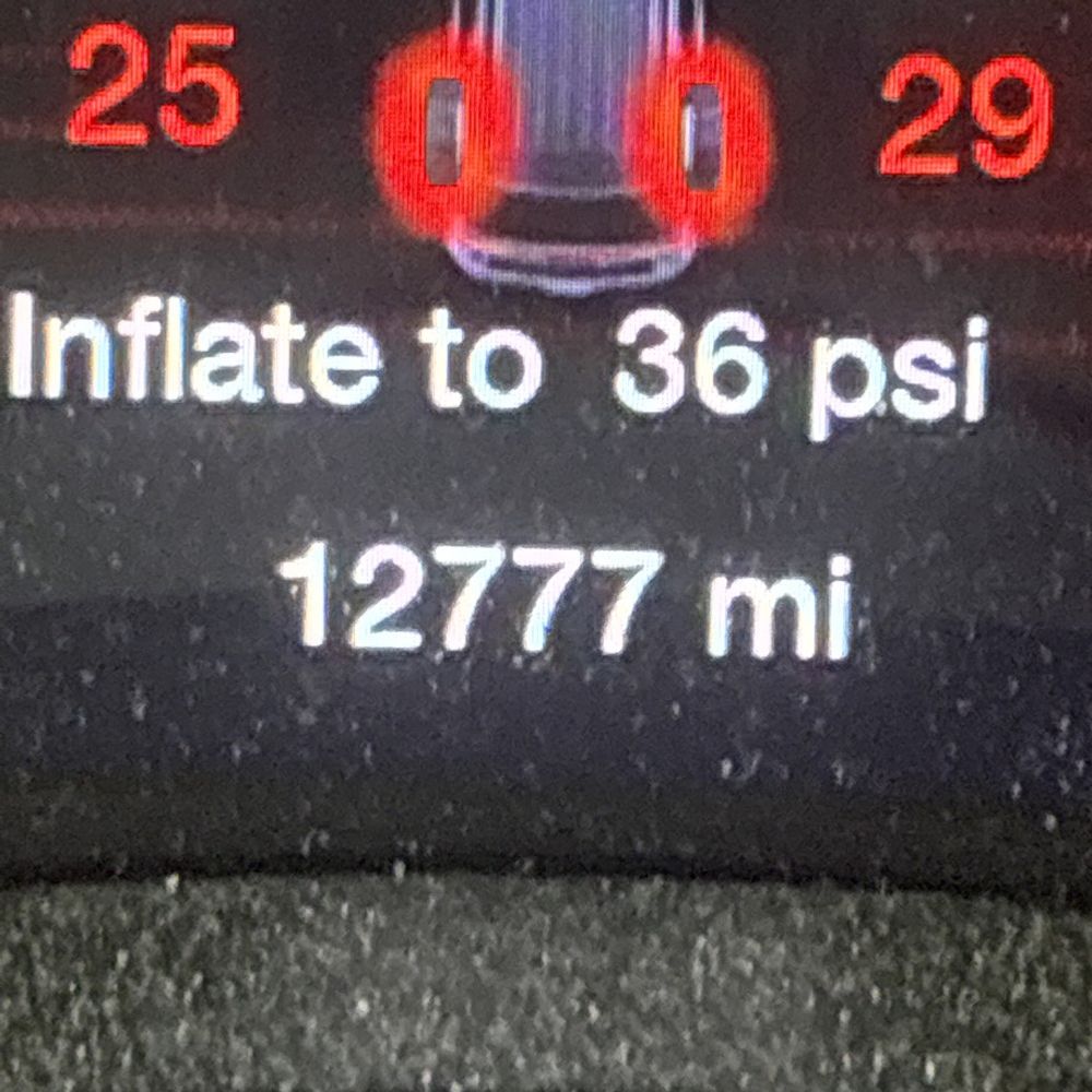 2023 Dodge Durango - Image 21