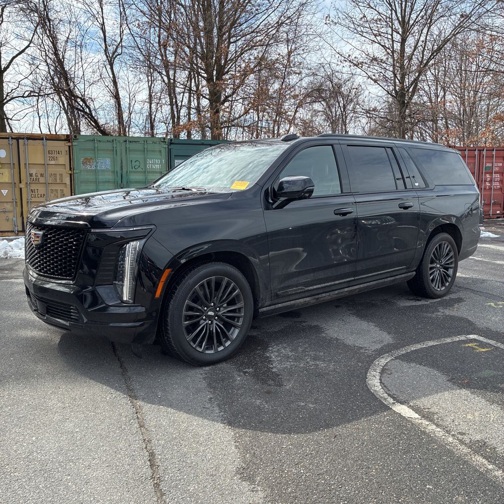 2025 Cadillac Escalade ESV