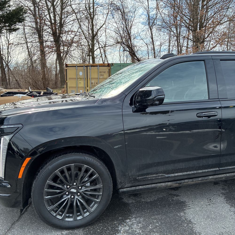 2025 Cadillac Escalade ESV - Image 19