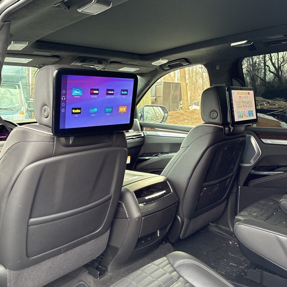 2025 Cadillac Escalade ESV - Image 31