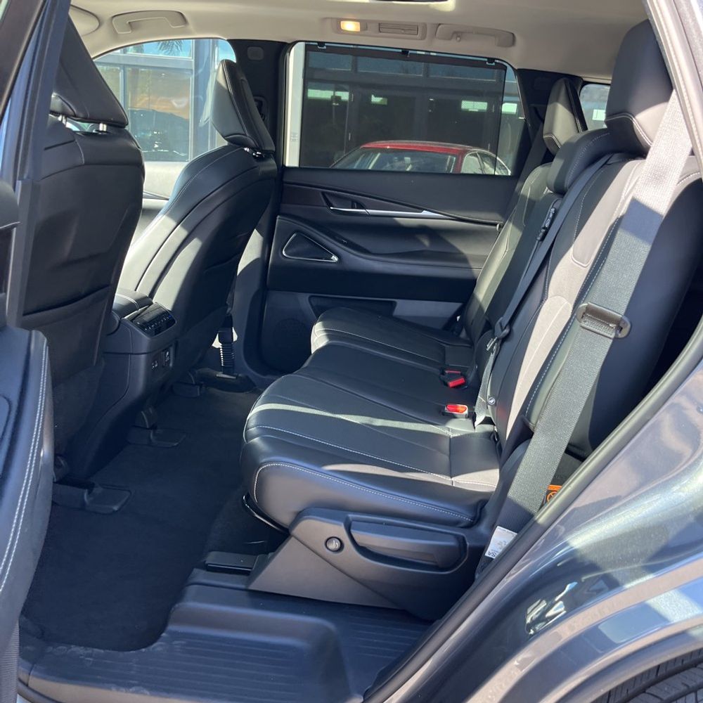 2022 INFINITI QX60 - Image 18