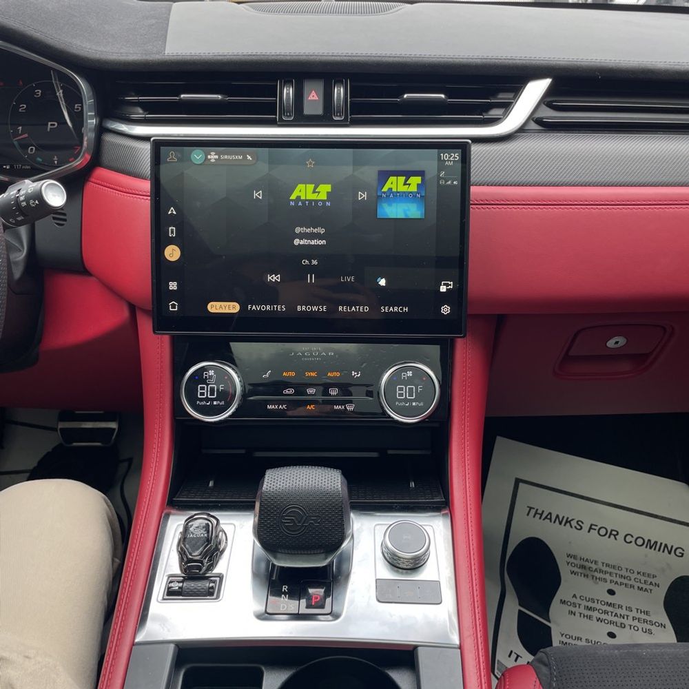 2023 Jaguar F-Pace - Image 6