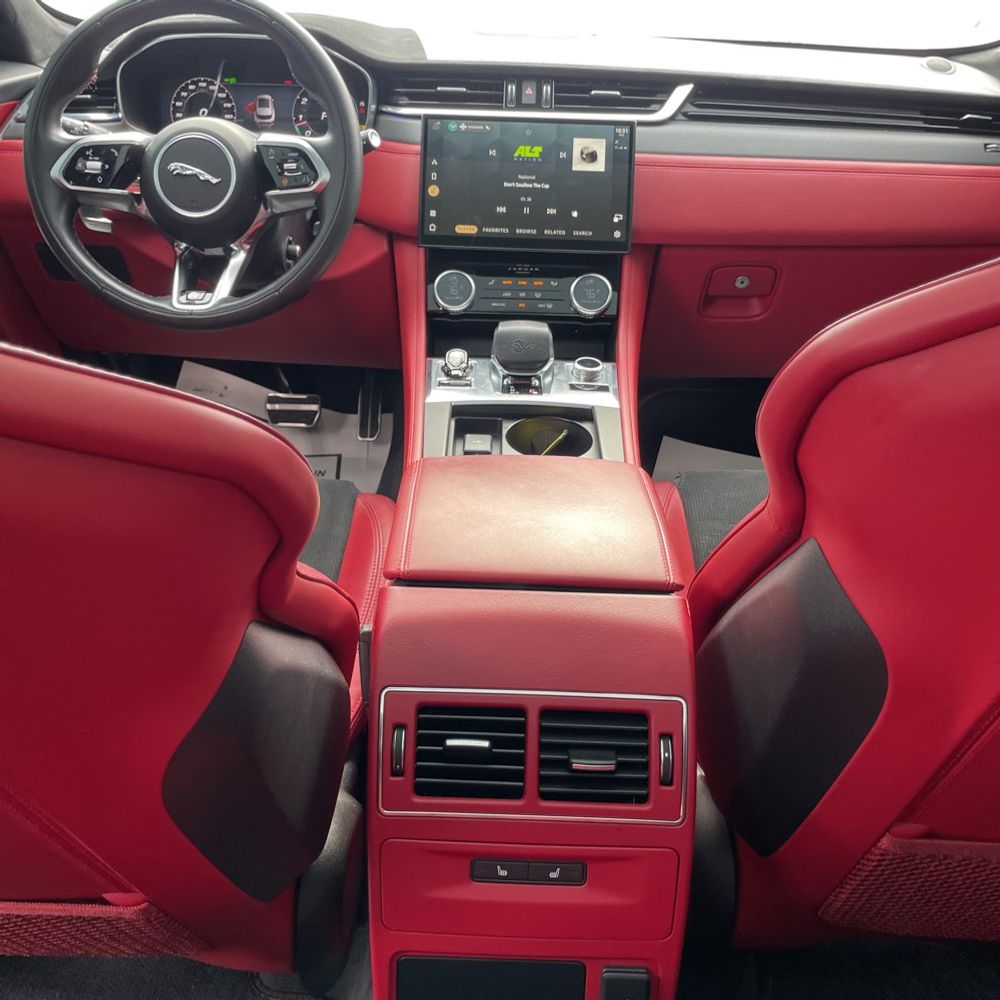 2023 Jaguar F-Pace - Image 23