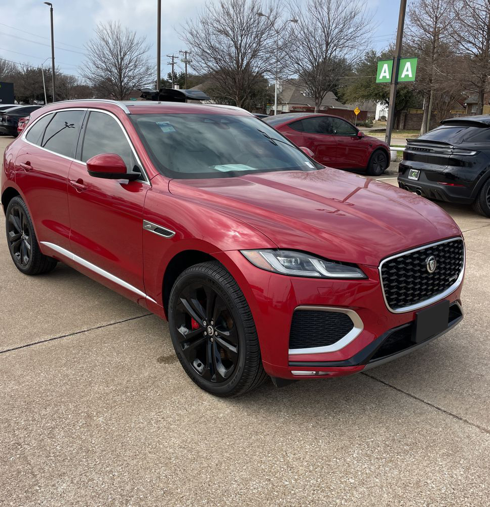 2025 Jaguar F-PACE - Image 49