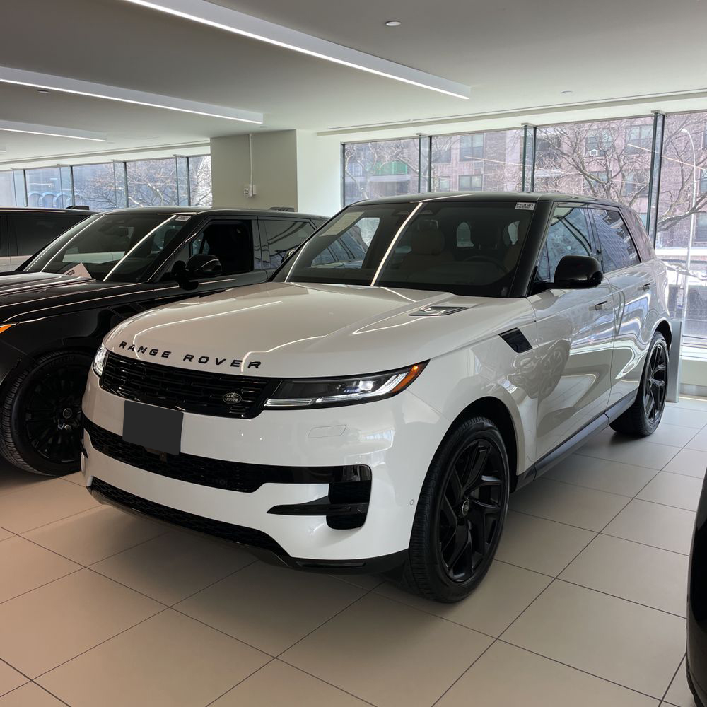 2024 Land Rover Range Rover Sport - Image 3