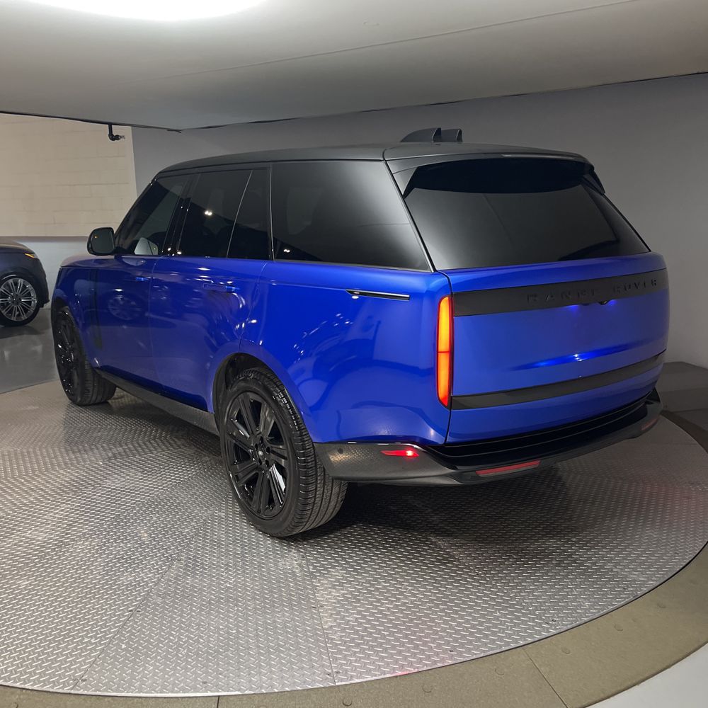 2023 Land Rover Range Rover - Image 23