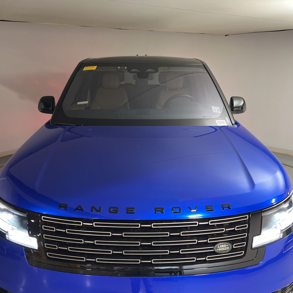 2023 Land Rover Range Rover - Image 28