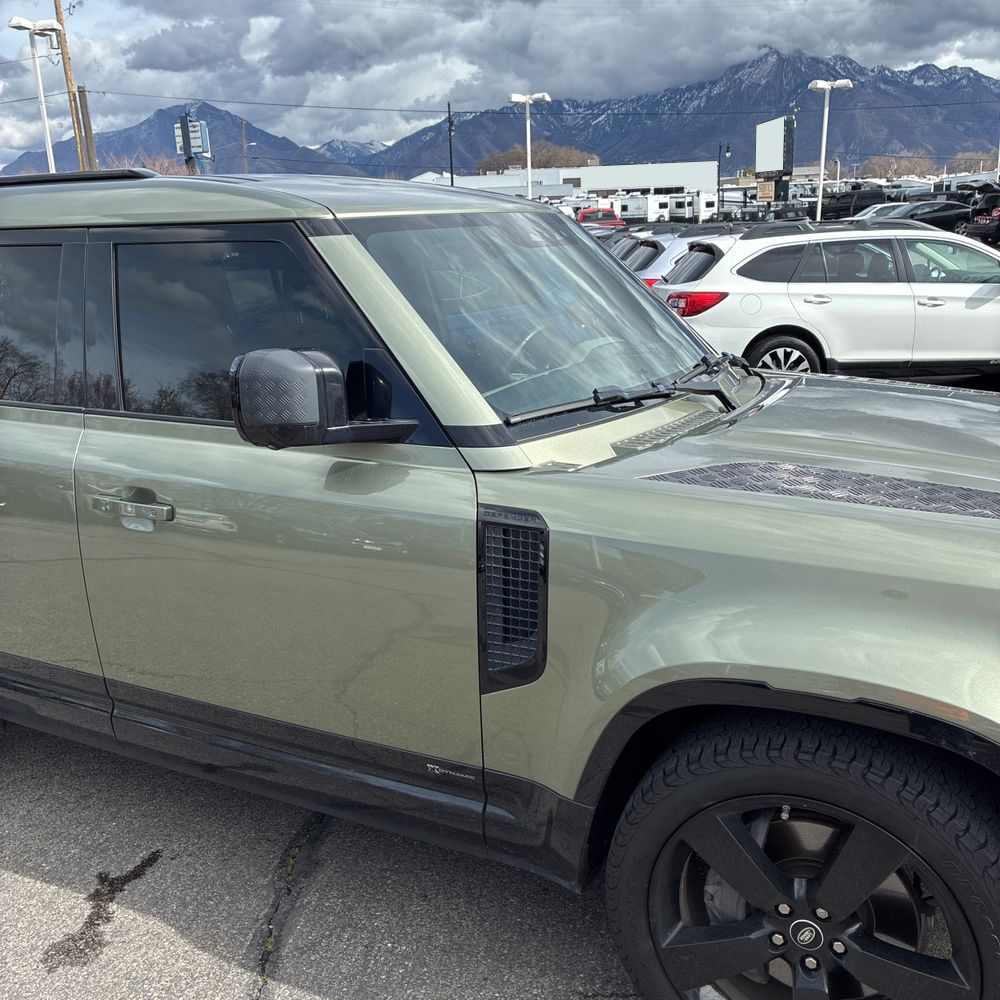 2021 Land Rover Defender - Image 33