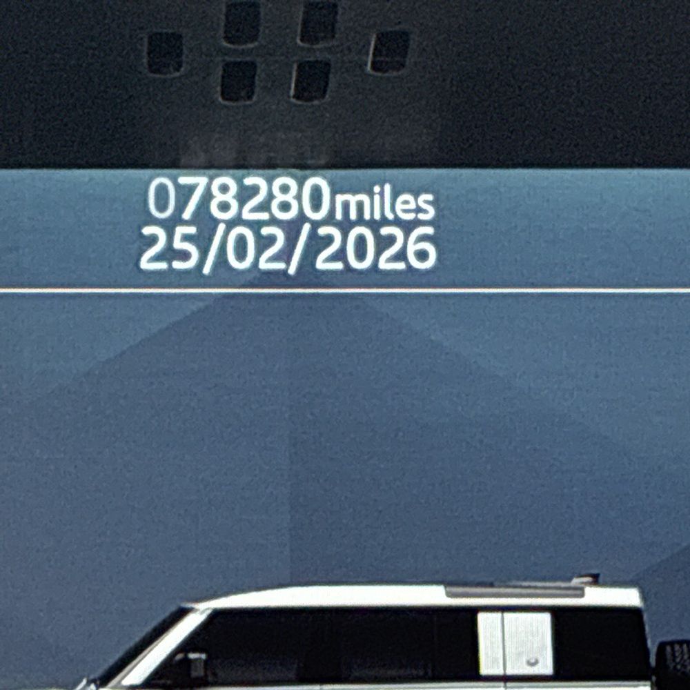 2021 Land Rover Defender - Image 55