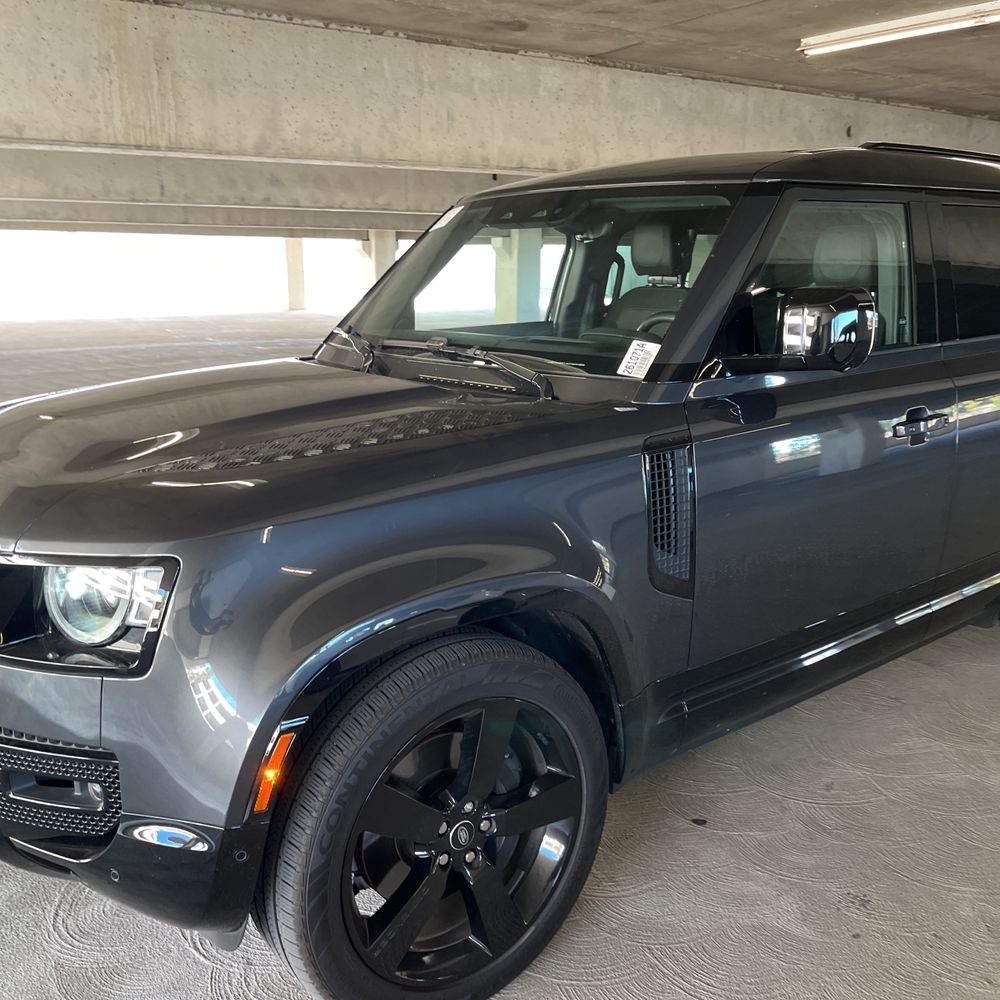 2024 Land Rover Defender - Image 51
