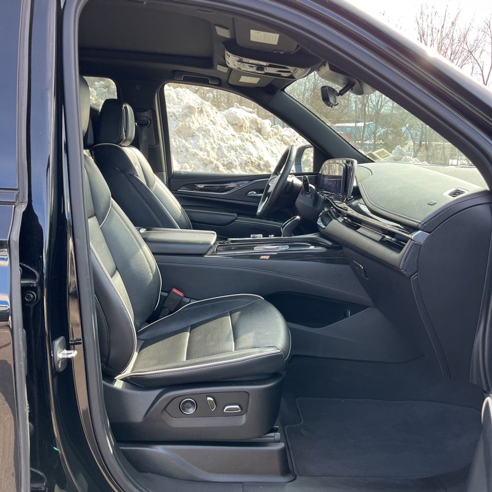 2021 Cadillac Escalade ESV - Image 6