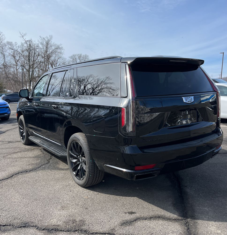 2021 Cadillac Escalade ESV - Image 19