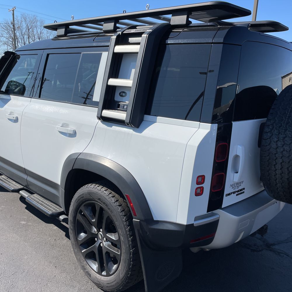 2020 Land Rover Defender - Image 68