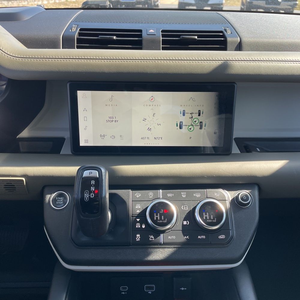 2020 Land Rover Defender - Image 72