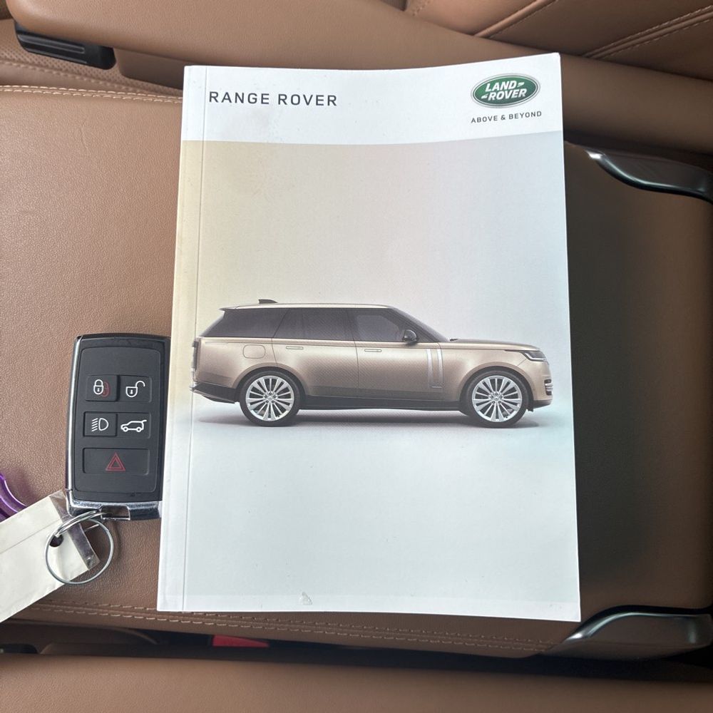 2023 Land Rover Range Rover - Image 8