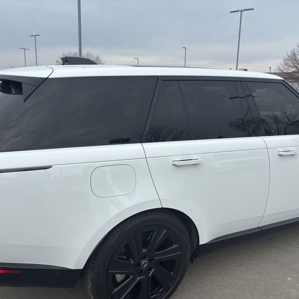 2023 Land Rover Range Rover - Image 48