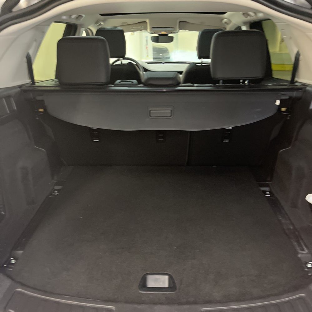 2024 Land Rover Discovery Sport - Image 25