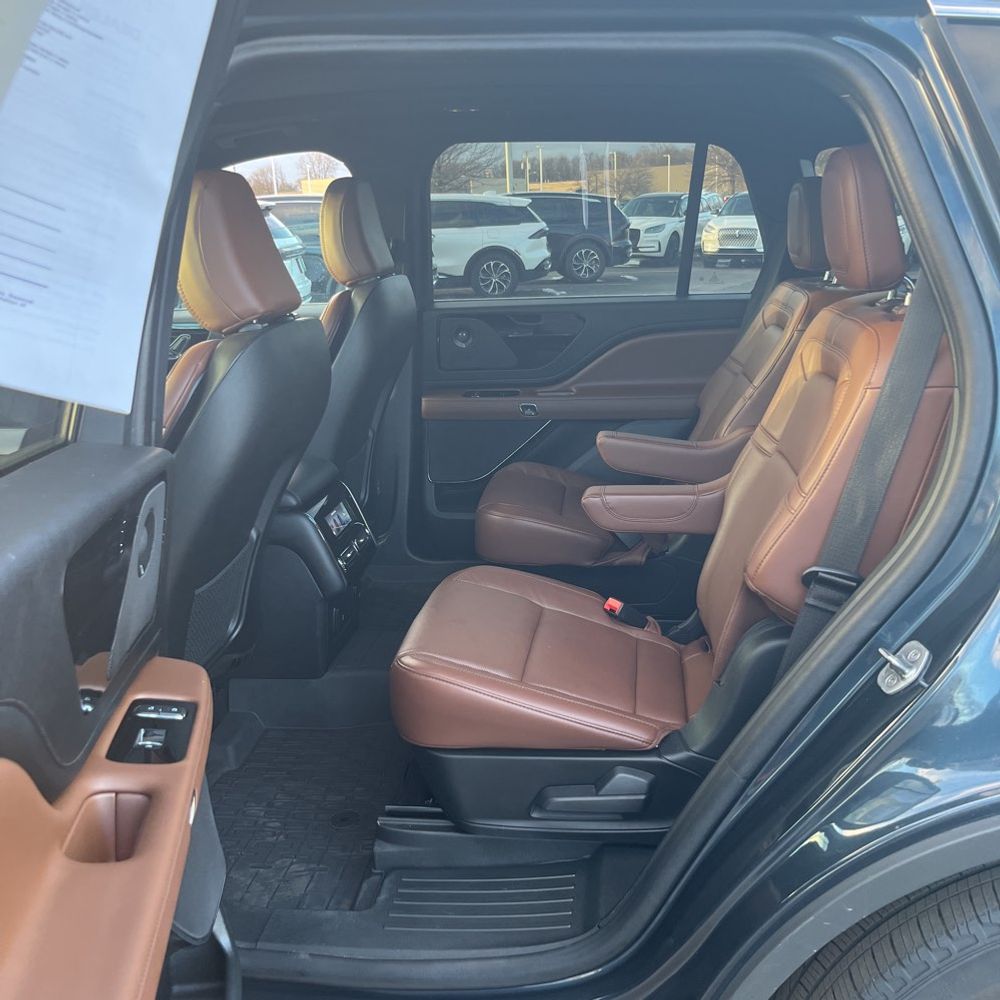 2024 Lincoln Aviator - Image 2