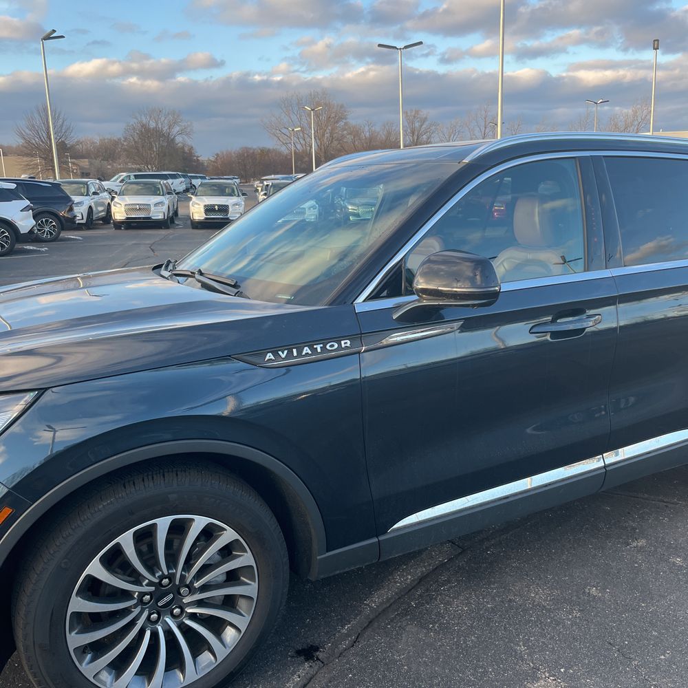 2024 Lincoln Aviator - Image 8