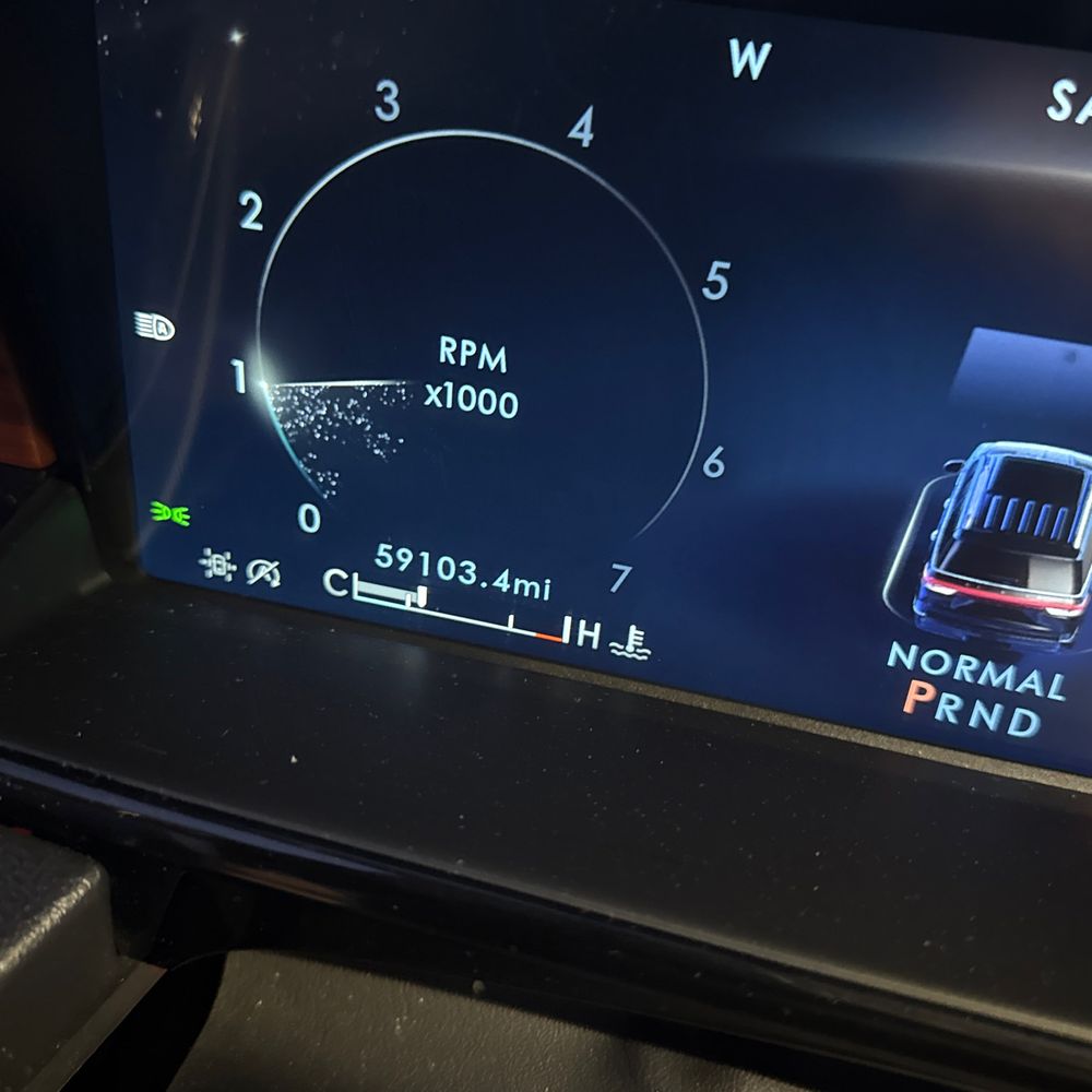 2024 Lincoln Navigator - Image 16