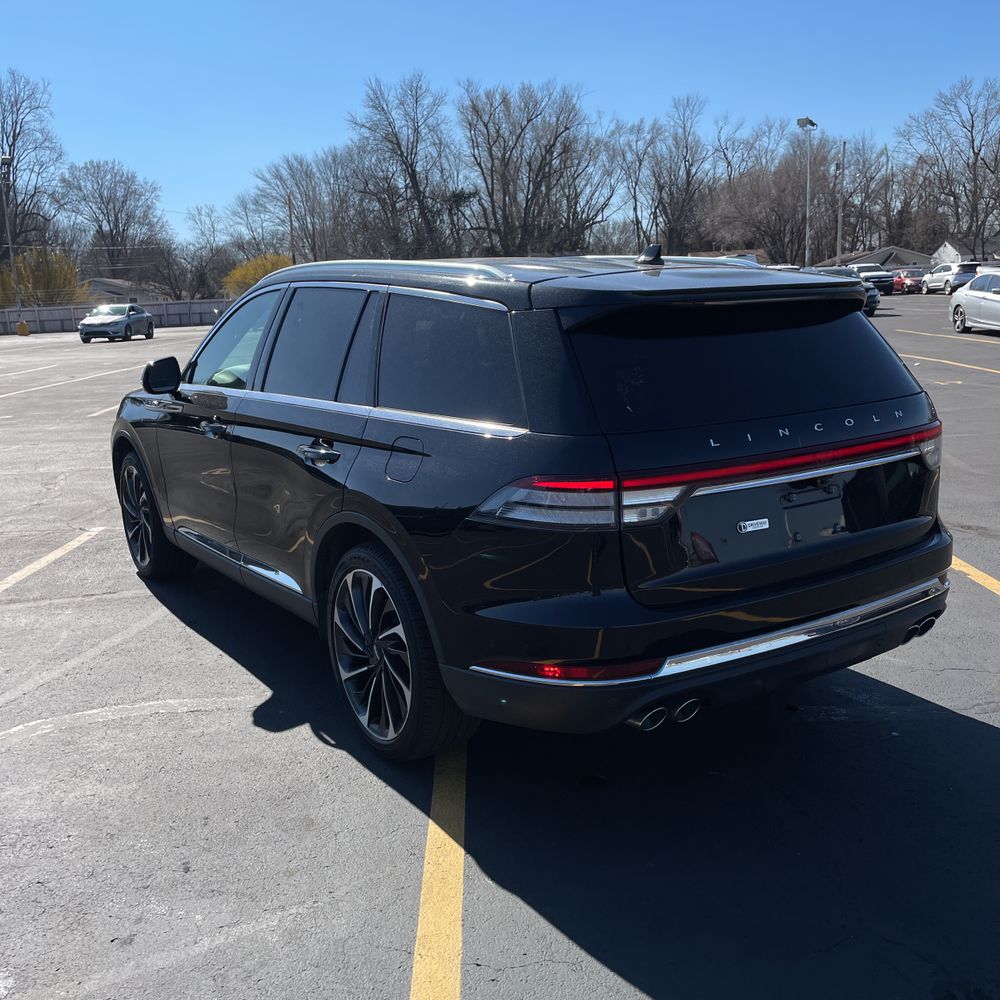 2023 Lincoln Aviator - Image 40