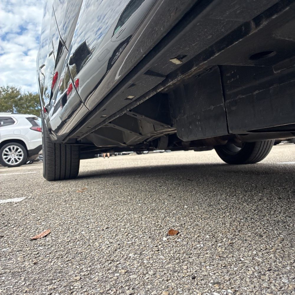 2022 Cadillac XT6 - Image 8