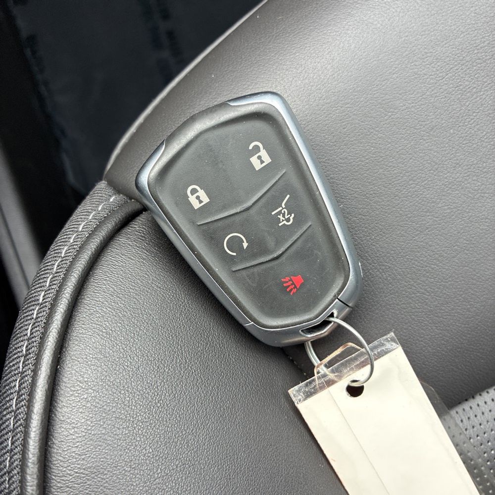 2022 Cadillac XT6 - Image 10