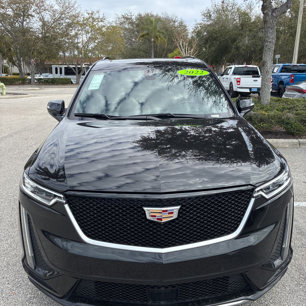 2022 Cadillac XT6 - Image 12