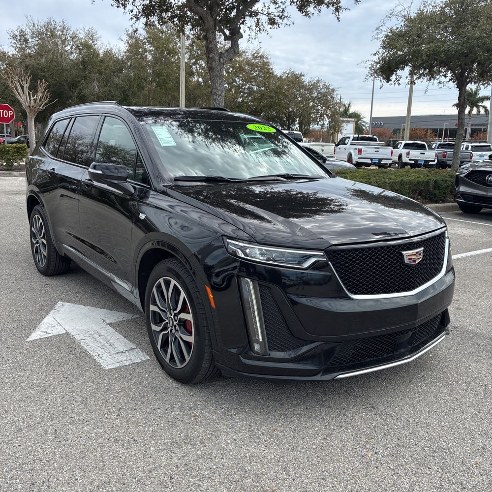 2022 Cadillac XT6