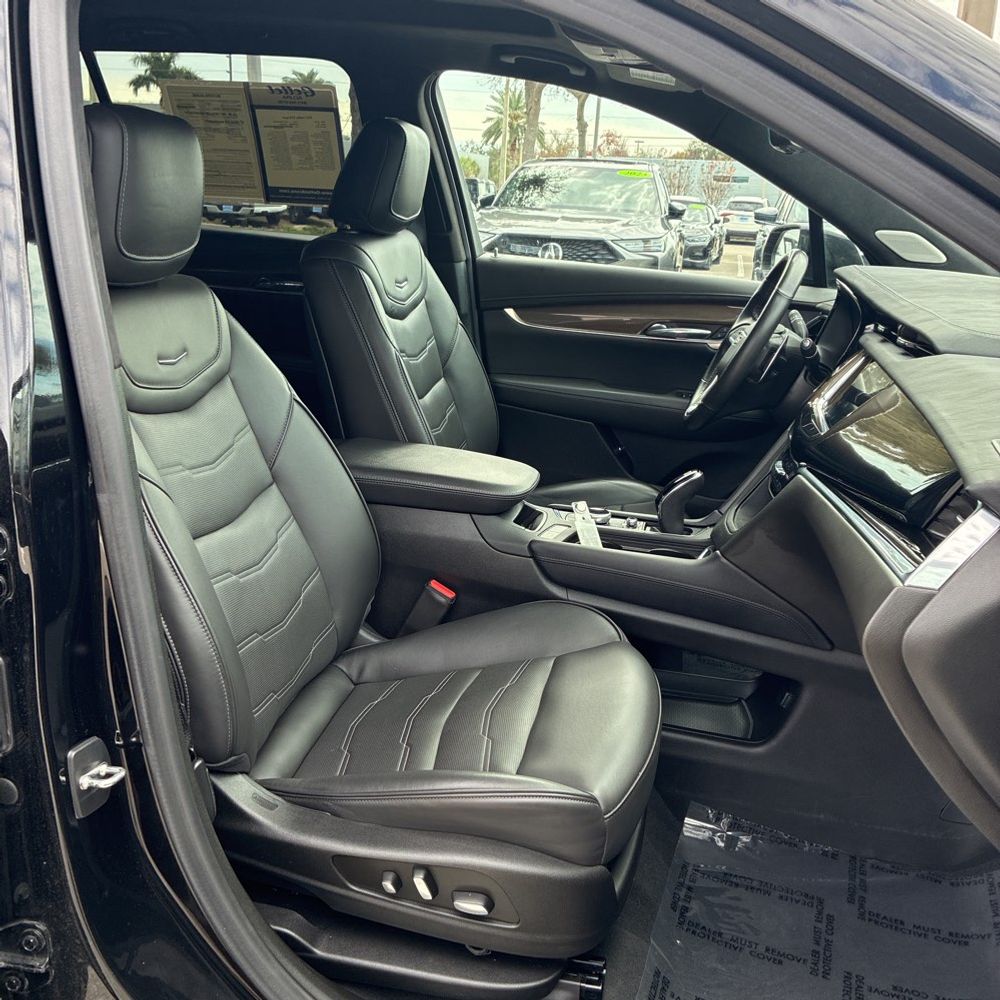 2022 Cadillac XT6 - Image 20
