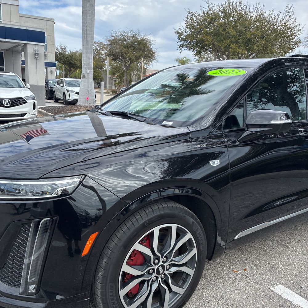 2022 Cadillac XT6 - Image 25