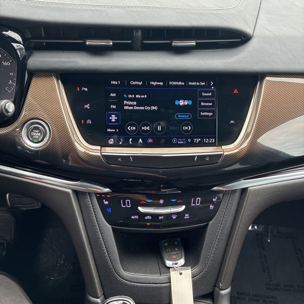 2022 Cadillac XT6 - Image 31