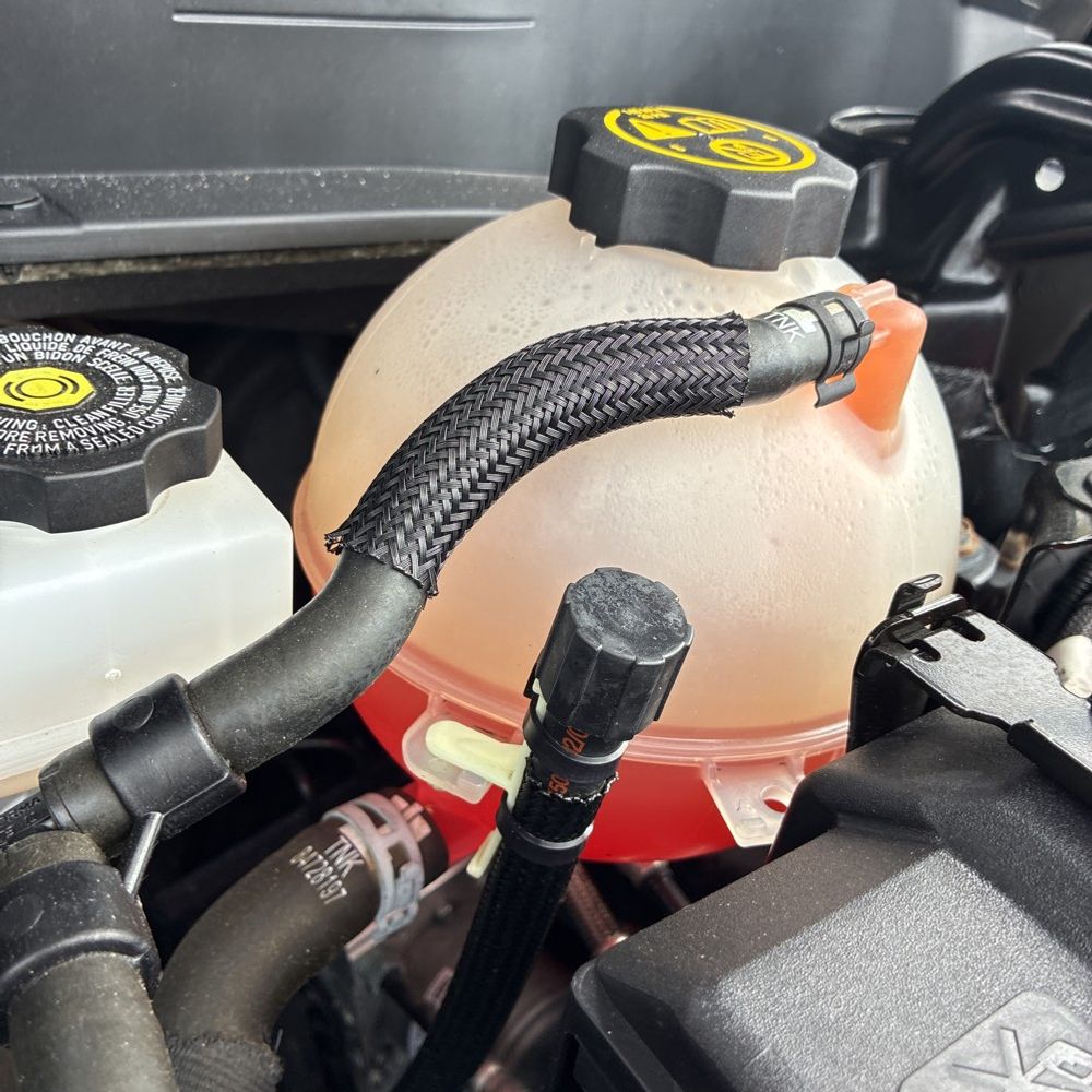 2022 Cadillac XT6 - Image 40